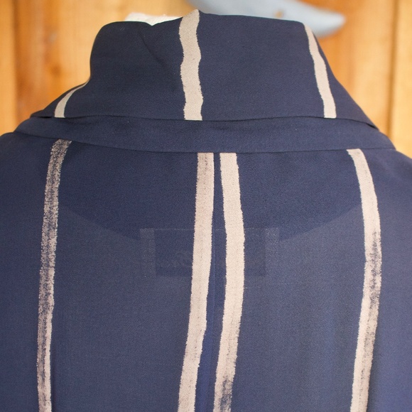 Catherine Bacon 100% Silk Blue & White Stripe Double Collar High Low Blouse XS - Picture 14 of 17